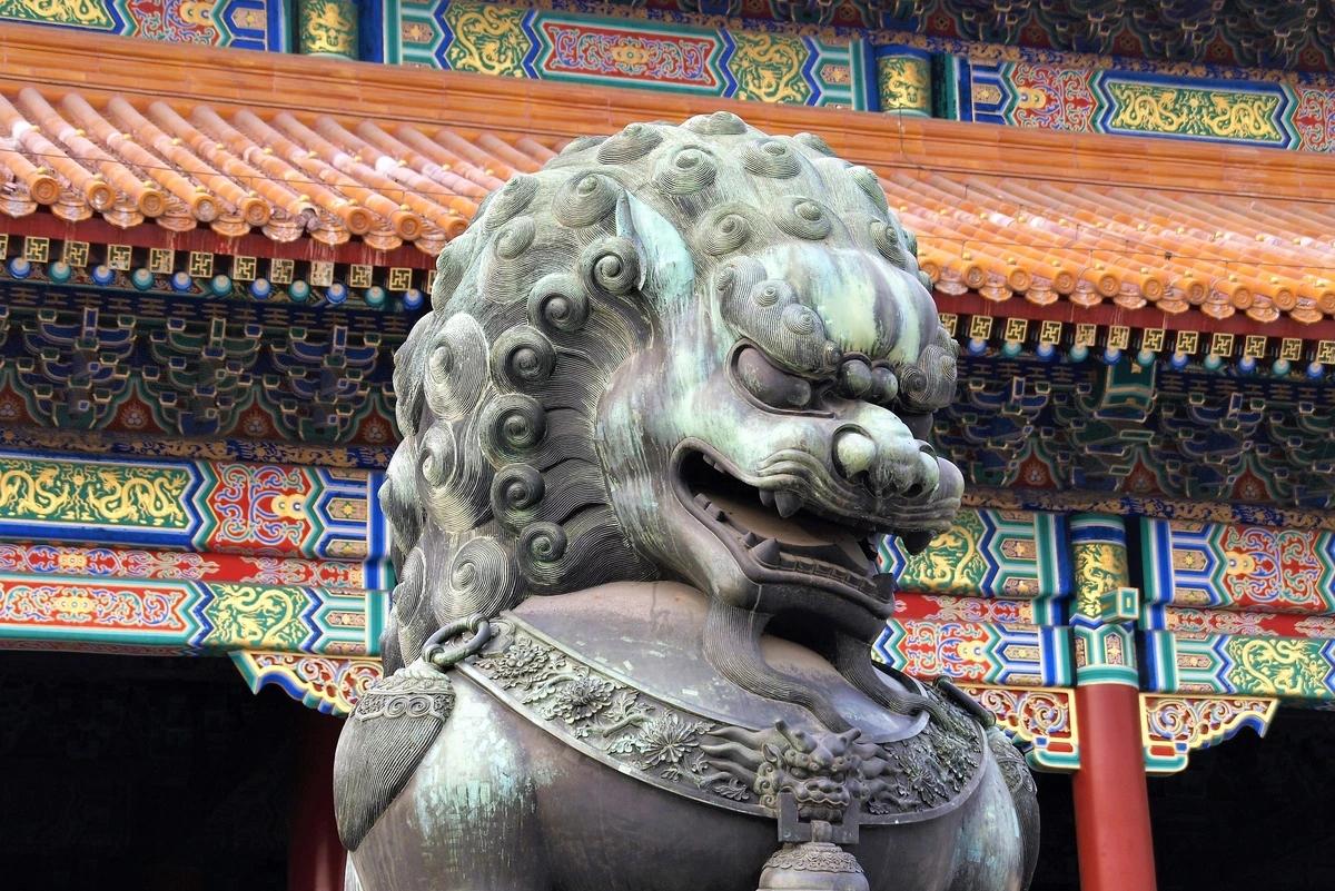 China Discovery — A Tale of Two Cities